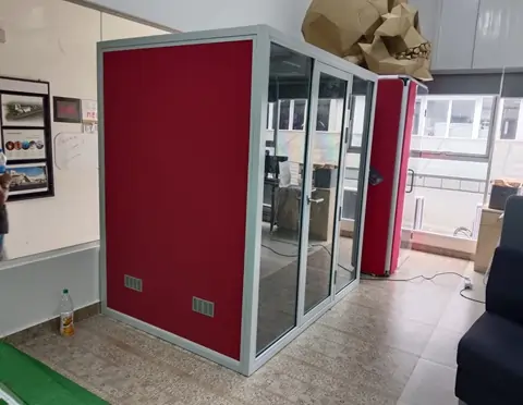 Jimmy meeting pods